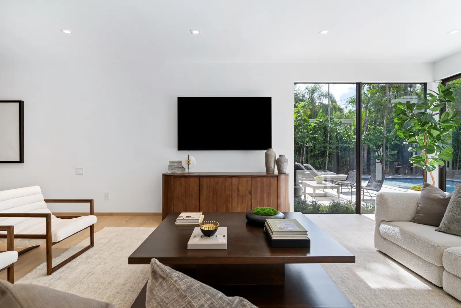 Kitchen — Samana Residential