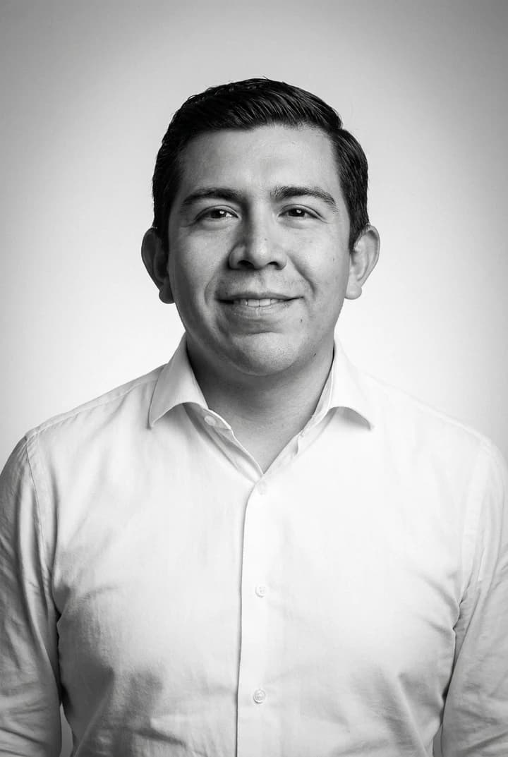 LUXOM team member