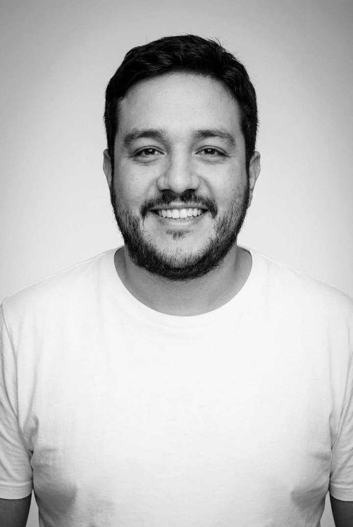 LUXOM team member