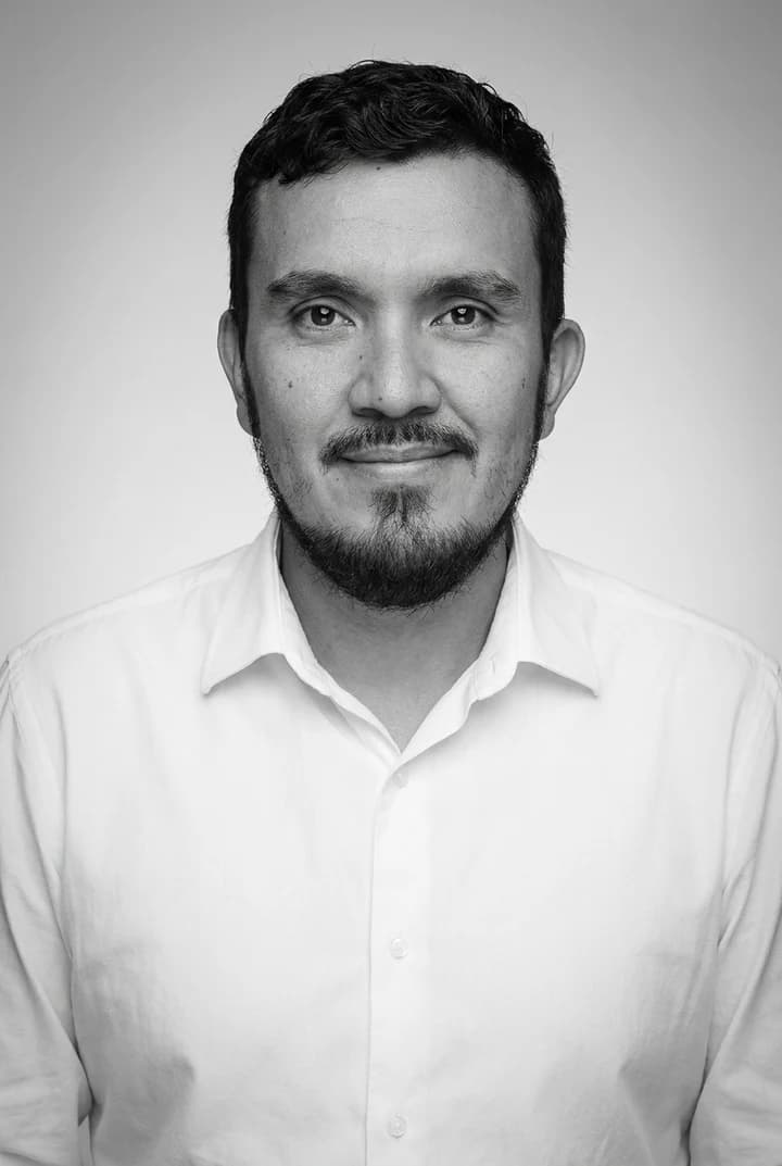 LUXOM team member