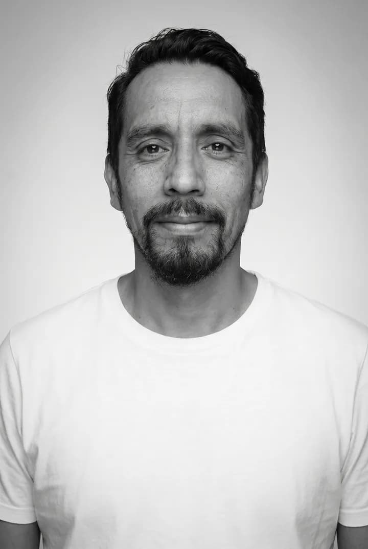 LUXOM team member