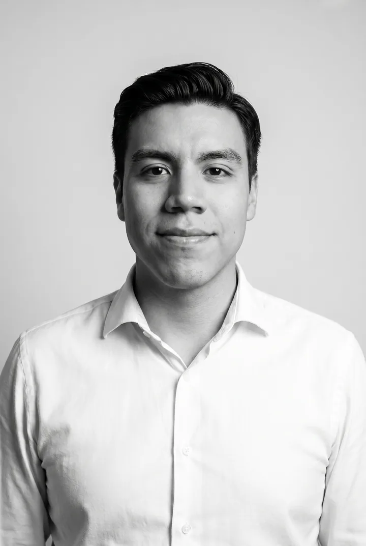 LUXOM team member